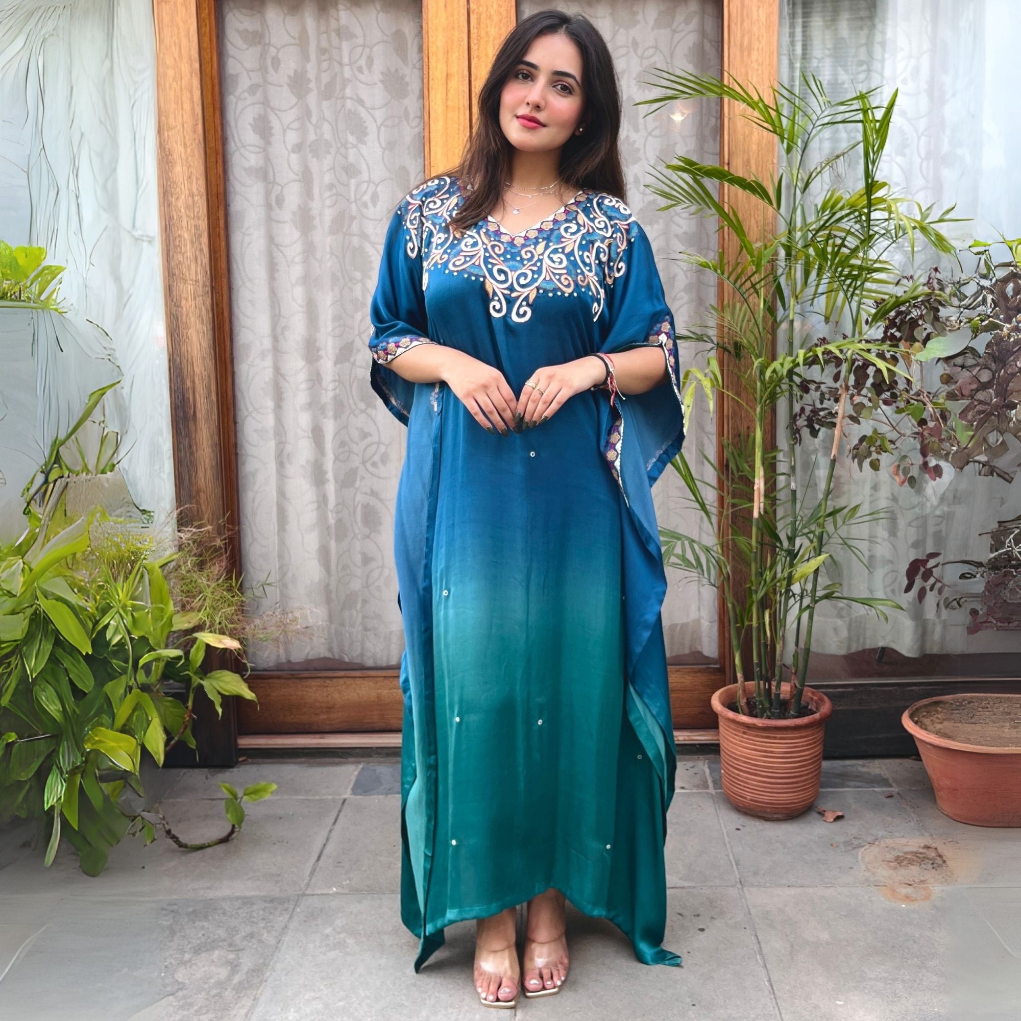 Raqs-e-Rang Kaftaan