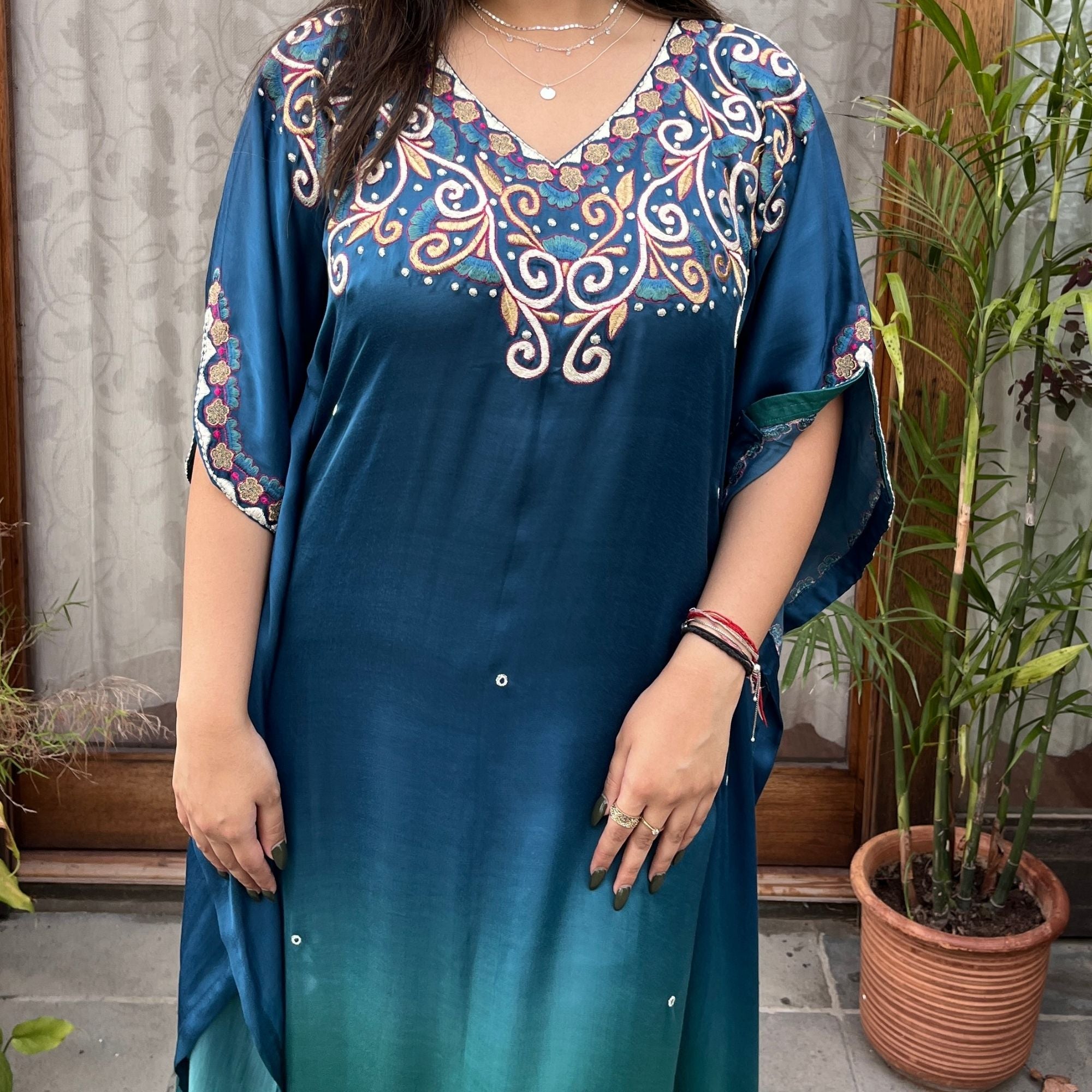 Raqs-e-Rang Kaftaan