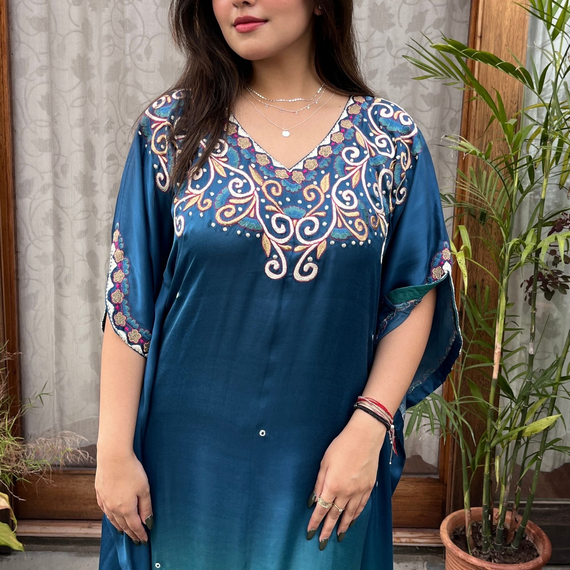 Raqs-e-Rang Kaftaan