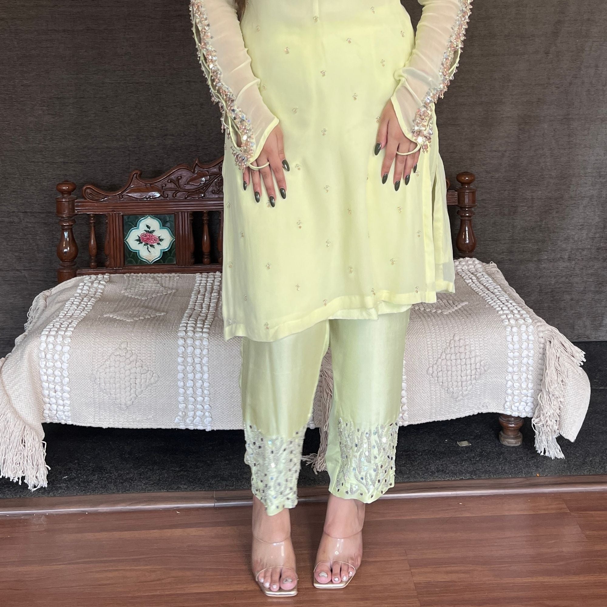 Chand Baazu Kurta Set